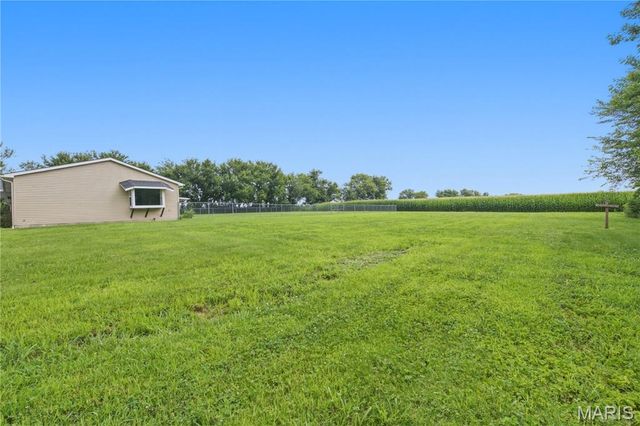 3933 Cherokee Trail, Edwardsville, IL 62025
