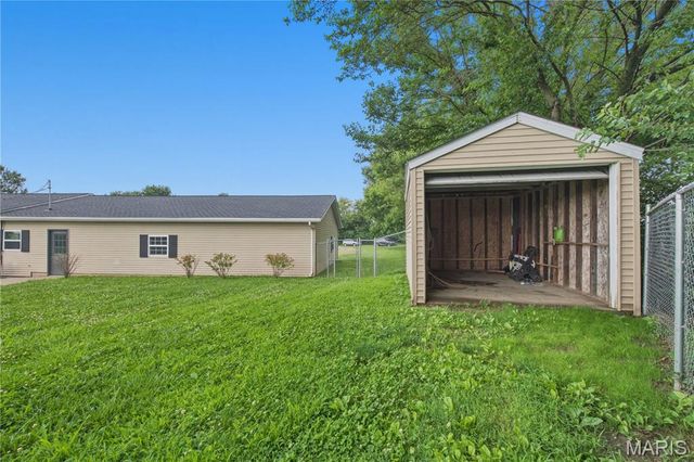 3933 Cherokee Trail, Edwardsville, IL 62025