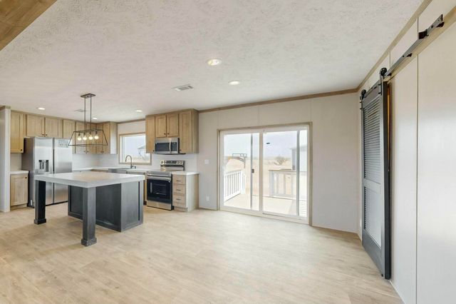 1304 19TH Street NW, Rio Rancho, NM 87144