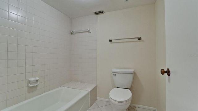 507 LAKESIDE DRIVE 507, Bradenton, FL 34210