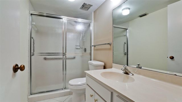 507 LAKESIDE DRIVE 507, Bradenton, FL 34210