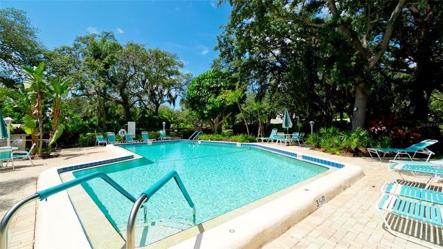 507 LAKESIDE DRIVE 507, Bradenton, FL 34210