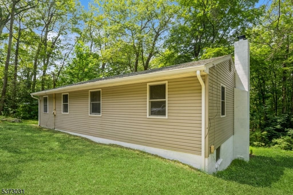 13 Cliffside Ter, Vernon Twp., NJ 07461