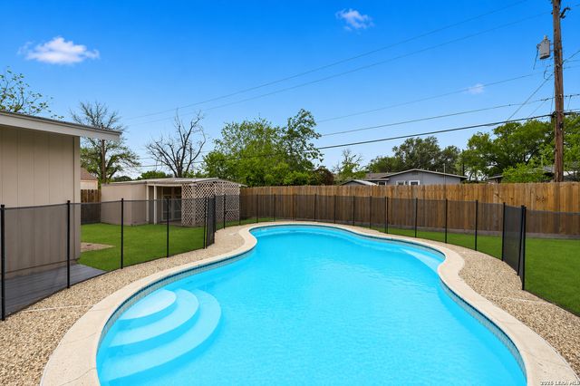 1022 Olney Dr, San Antonio, TX 78218