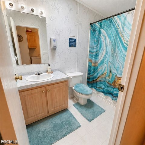 2520 Brownell CT, North Fort Myers, FL 33917