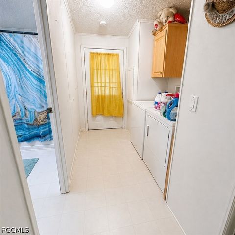 2520 Brownell CT, North Fort Myers, FL 33917