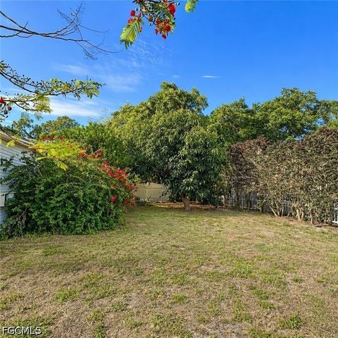 2520 Brownell CT, North Fort Myers, FL 33917