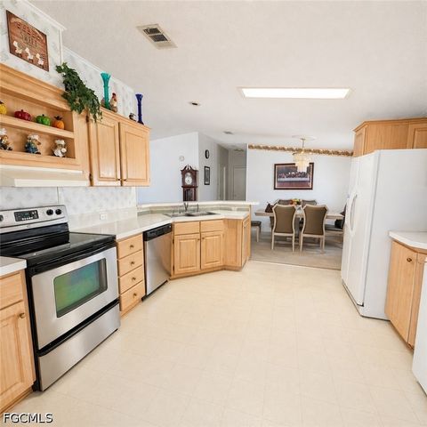 2520 Brownell CT, North Fort Myers, FL 33917