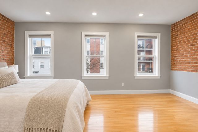 764 E 6th 2, Boston, MA 02127