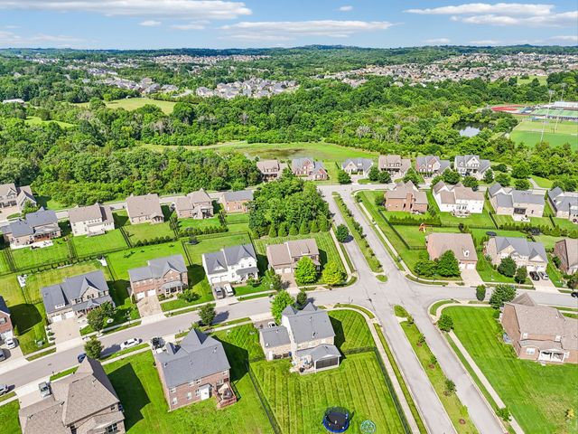 4627 Robin Ln, Nolensville, TN 37135