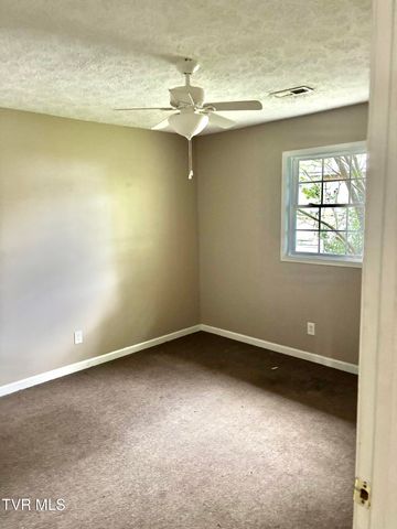 1529 Suncrest Drive, 8, Kingsport, TN 37660