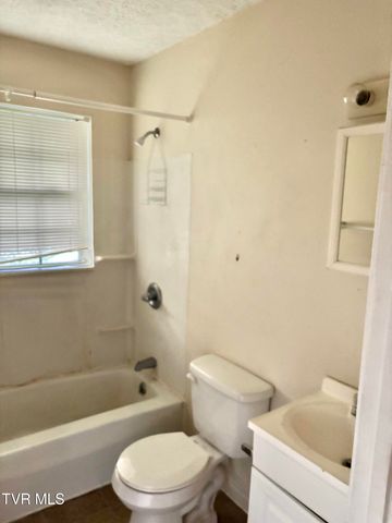 1529 Suncrest Drive, 8, Kingsport, TN 37660