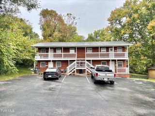 1529 Suncrest Drive, 8, Kingsport, TN 37660
