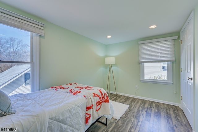 41 Lake Ave, Metuchen Boro, NJ 08840