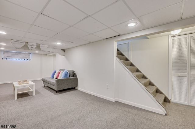 41 Lake Ave, Metuchen Boro, NJ 08840