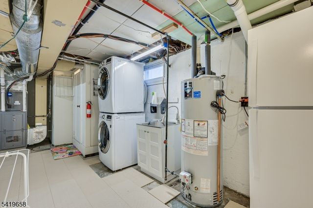 41 Lake Ave, Metuchen Boro, NJ 08840