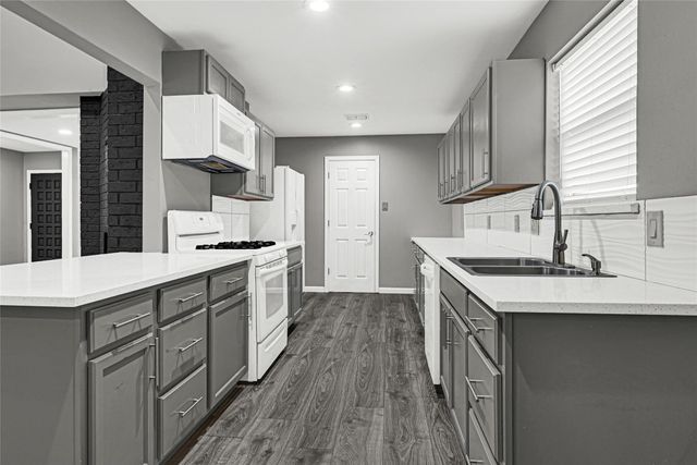 13003 Frank Lane, Stafford, TX 77477