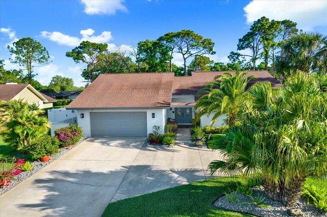 4303 MIDDLE LAKE DRIVE, Tampa, FL 33624