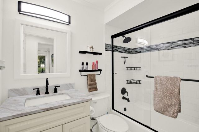 4303 MIDDLE LAKE DRIVE, Tampa, FL 33624