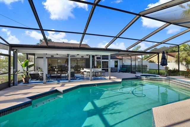 4303 MIDDLE LAKE DRIVE, Tampa, FL 33624