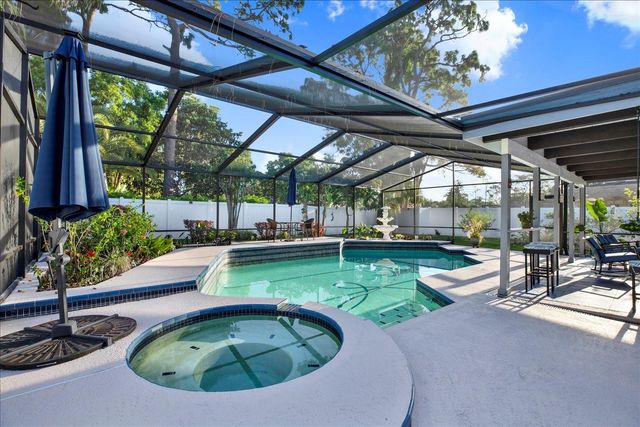 4303 MIDDLE LAKE DRIVE, Tampa, FL 33624