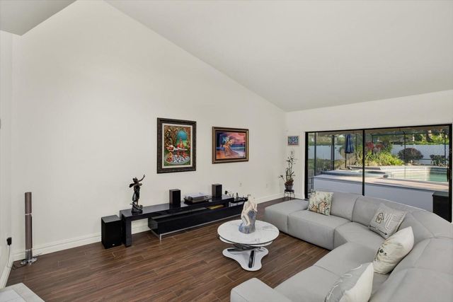 4303 MIDDLE LAKE DRIVE, Tampa, FL 33624