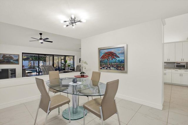 4303 MIDDLE LAKE DRIVE, Tampa, FL 33624