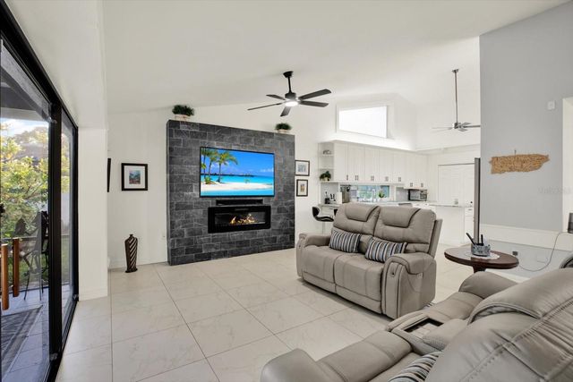 4303 MIDDLE LAKE DRIVE, Tampa, FL 33624