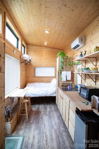 437 Onteora Boulevard, Asheville, NC 28803