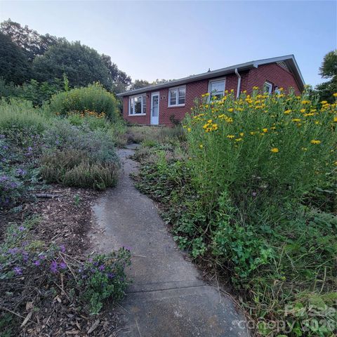 437 Onteora Boulevard, Asheville, NC 28803