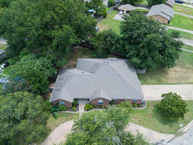 1610 Woodway Lane, Gilmer, TX 75644