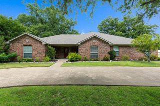 1610 Woodway Lane, Gilmer, TX 75644