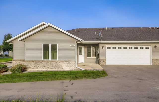 342 Sunfish Lane, Winsted, MN 55395