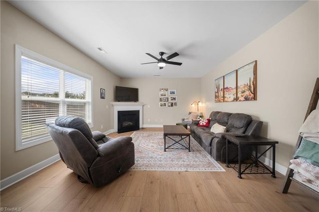 4774 Abbey Park Road, Kernersville, NC 27284