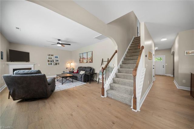 4774 Abbey Park Road, Kernersville, NC 27284
