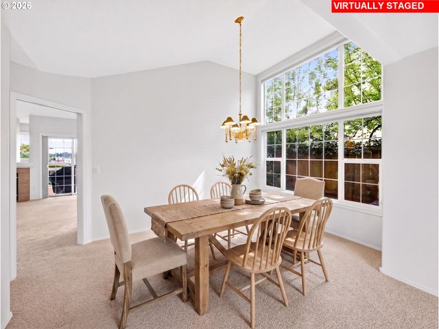 8955 Sw IOWA Dr, Tualatin, OR 97062