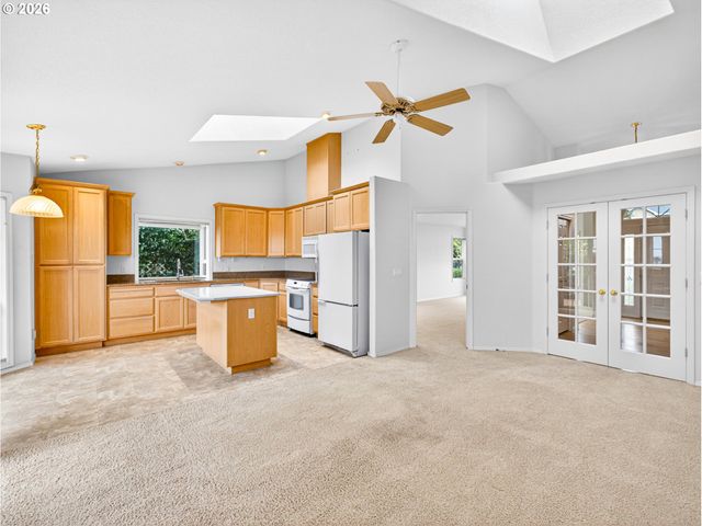 8955 Sw IOWA Dr, Tualatin, OR 97062