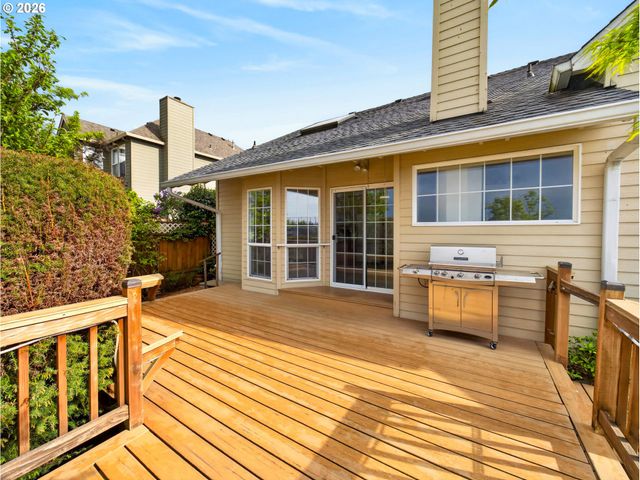 8955 Sw IOWA Dr, Tualatin, OR 97062