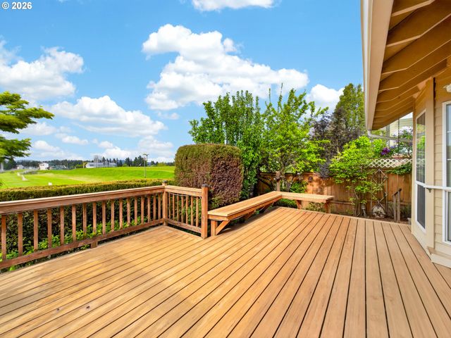 8955 Sw IOWA Dr, Tualatin, OR 97062