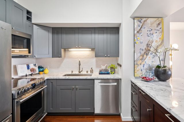 6363 Christie Ave 315, Emeryville, CA 94608