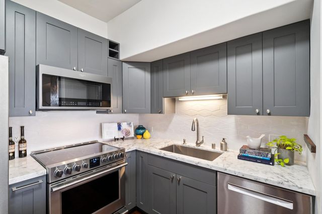 6363 Christie Ave 315, Emeryville, CA 94608