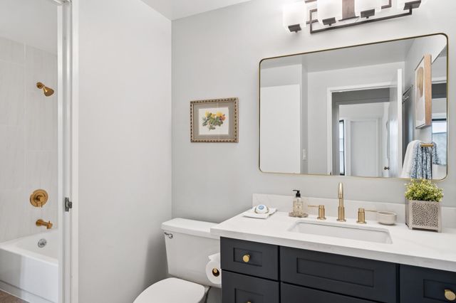 6363 Christie Ave 315, Emeryville, CA 94608