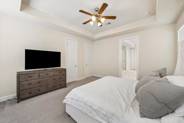 5120 E Lacey Garden Loop, Houston, TX 77018