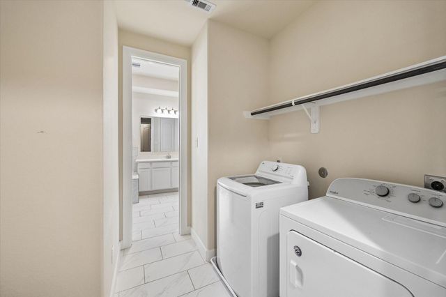 5120 E Lacey Garden Loop, Houston, TX 77018