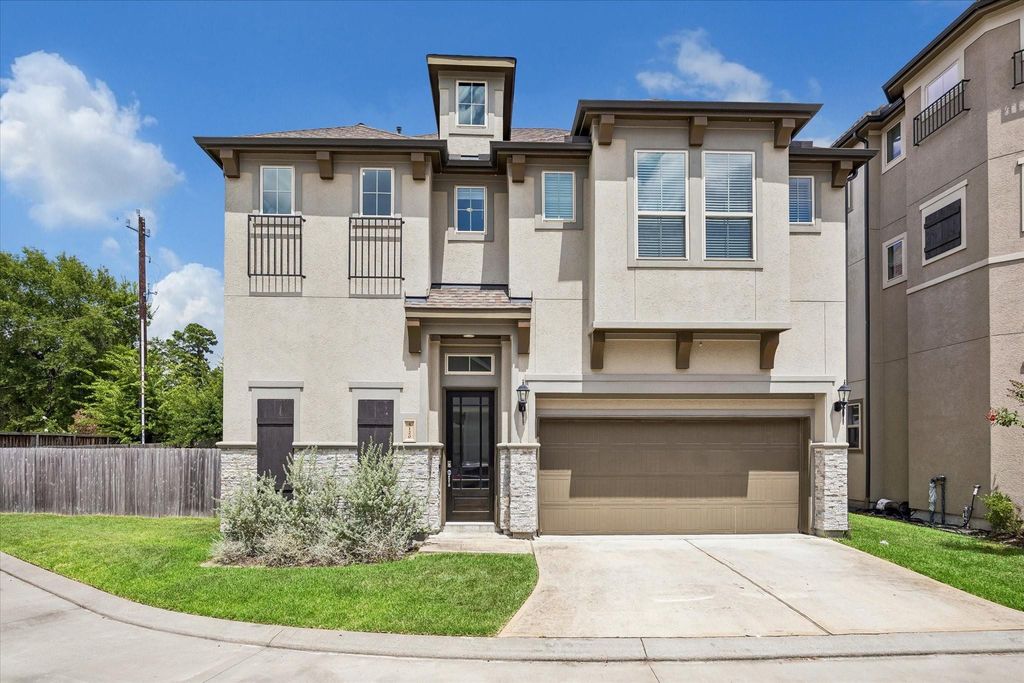5120 E Lacey Garden Loop, Houston, TX 77018