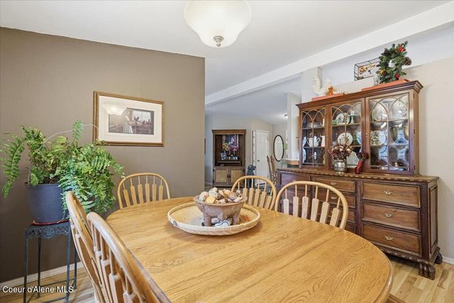 92 E WALROSE LOOP, Hayden, ID 83835