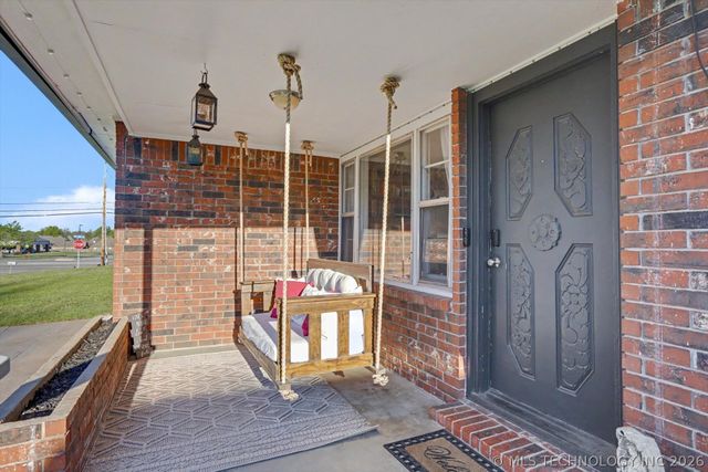 520 W Toledo Street, Broken Arrow, OK 74012