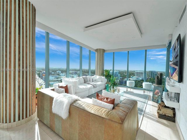 601 NE 36th St 1801, Miami, FL 33137