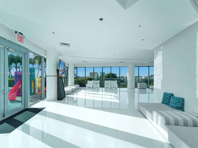 601 NE 36th St 1801, Miami, FL 33137