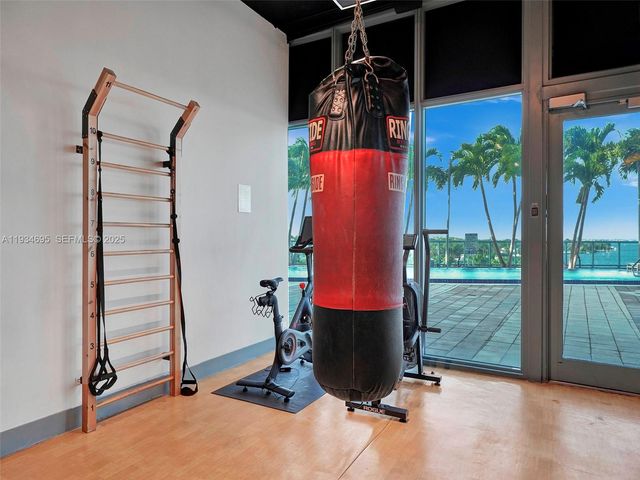 601 NE 36th St 1801, Miami, FL 33137